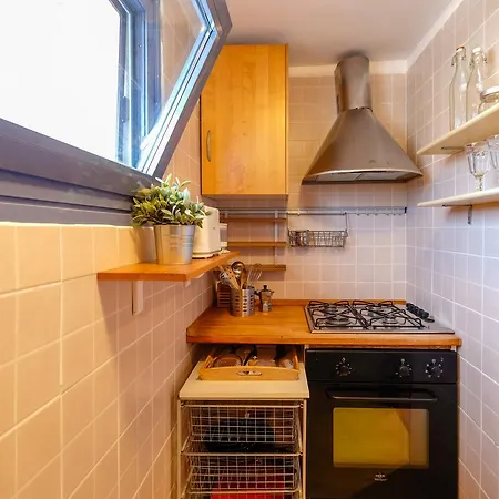 Cozy Attic In Navigli *