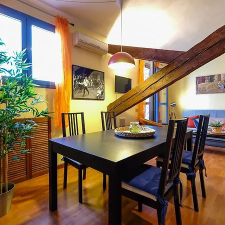 アパート Cozy Attic In Navigli